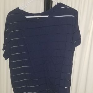 Banana Republic navy tshirt